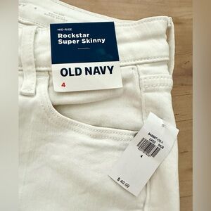 Old navy RockStar Super skinny jeans. White. Size 4